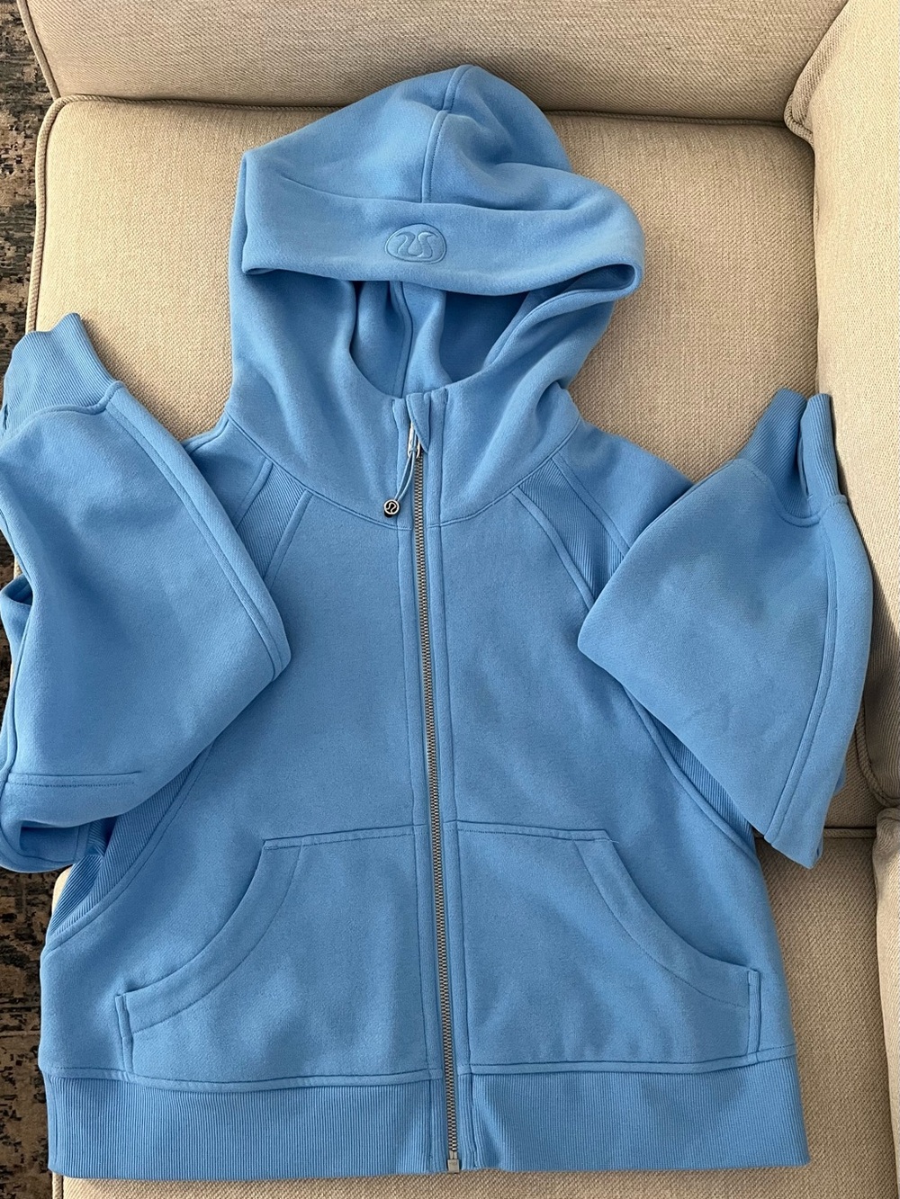 lululemon Athletica Scuba Sky Blue Fleece Sweatshirt NWOT - never worn - Picture 2 of 5